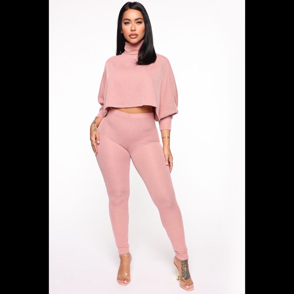 Fashion Nova Pant Set!